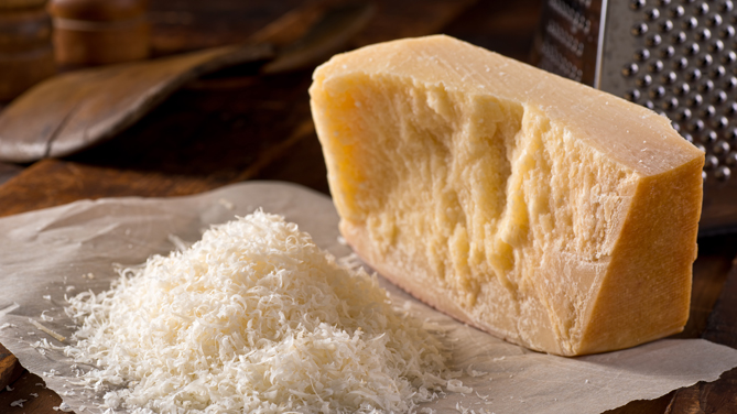 Parmigiano Reggiano, il vademecum del grattugiato – Ruminantia