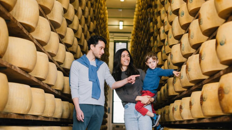 parmigiano-reggiano-turismo-caseario parmigiano-reggiano-turismo-caseario