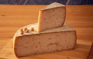 formaggio-nocciole