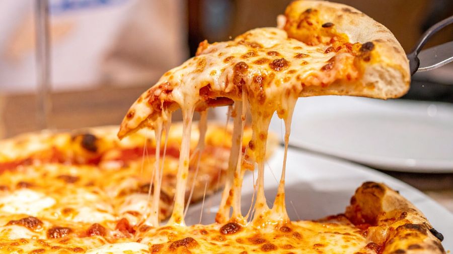 mozzarella-pizza mozzarella-pizza