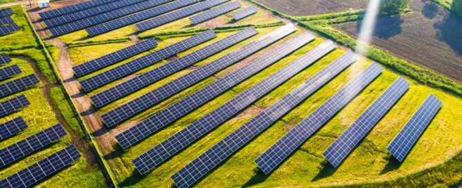 fotovoltaico-pannelli-campo